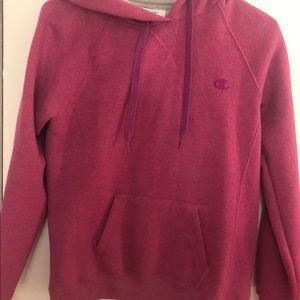 Champion women’s hoodie with pocket